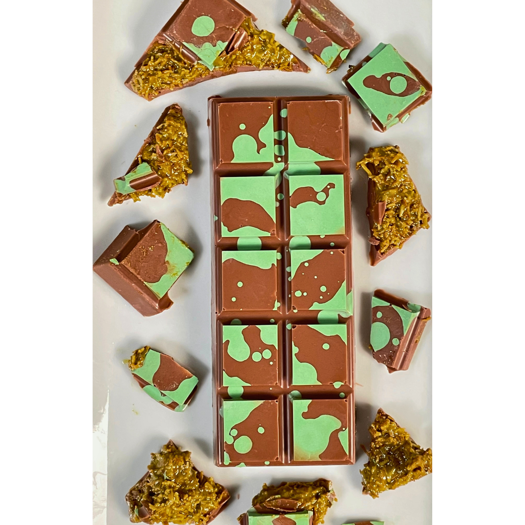 Pistachio Kunafa Chocolate Bar